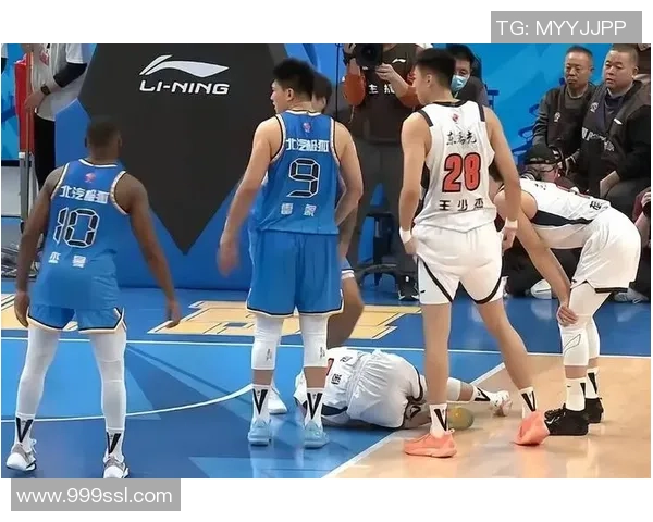 CBA开赛季最大闹剧！同曦换帅创前史 这操作比裁西热更败好感